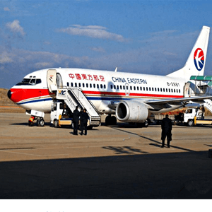 厦门机场空运航空快运业稳步发展的原因是什么？